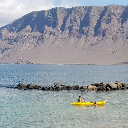 Salitre-1ª Linea De Mar Famara